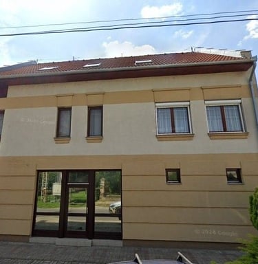 Moderne 2-stöckige Wohnung