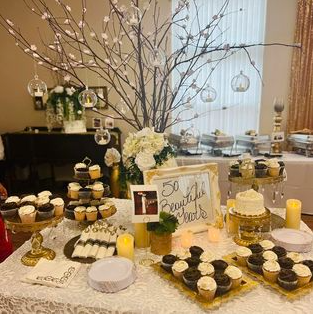 Professional Dessert Table Arrangment & Decorations