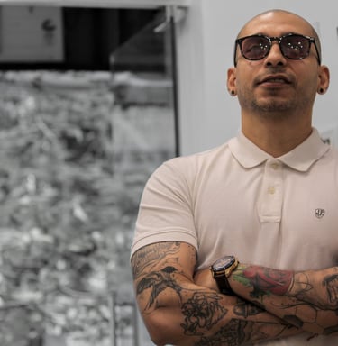 Photo of a Executive posing with crossed hands