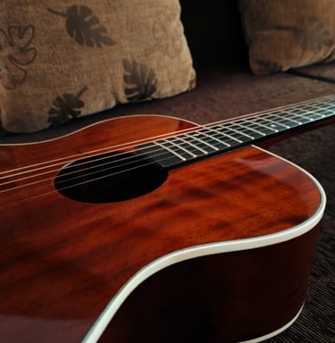 Guitar Sri Lanka. Solid Mahogany Guitar OM Model