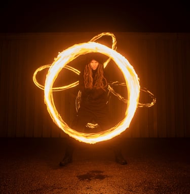 fire show Lithuania 7jinn fakyrai / ugnies pasirodymai - gera dovana vestuvės 