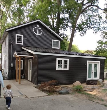 New siding was professionally added to this home in Syracuse, IN.