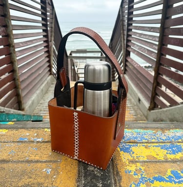 canasta matera de cuero para transportar kit de mate matero argentino yerba mate