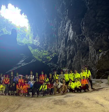 full expedition group photo at  camp 3, Hang Son Doong cave, Vietnam
