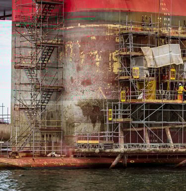 Scaffolding for Oil and Gas Project. Shutdown, erection, installation of process equipments.