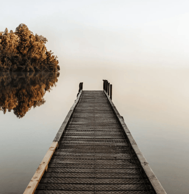 Individualios holistinės sesijos - tiltas ežere