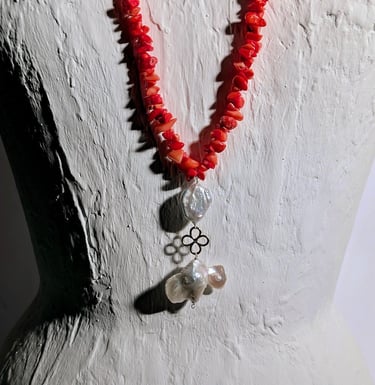 capri-necklace-baroque-pearls-and-coral