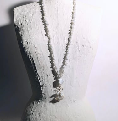 capri-necklace-baroque-pearls-and-agate