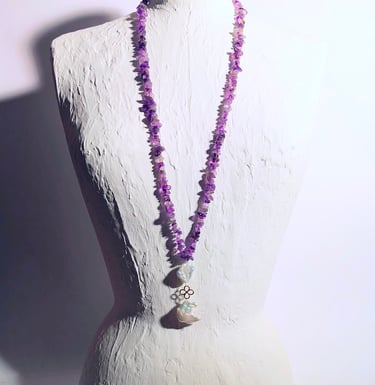 capri-necklace-baroque-pearls-and-ametyst