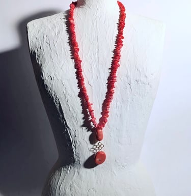 capri-necklace-with-natural-coral-mediterranean-icon-of-style