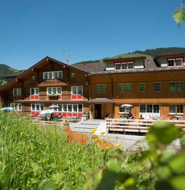 Waldgasthaus Lehmen bei schönem Wetter