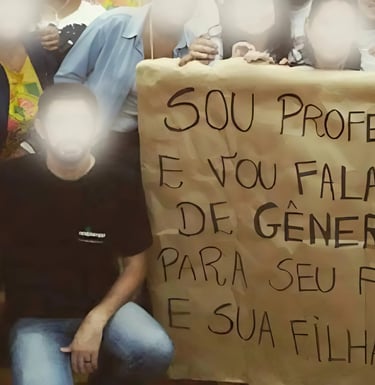 Professores incentivando a homossexualidade e ideologia de genero nas escolas