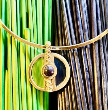 Pendentif en marqueterie de paille et argent écologique