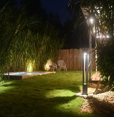 Cabin with private pool and private lawn