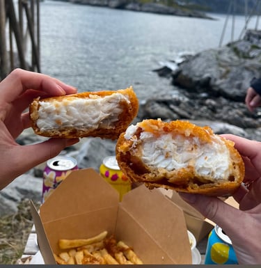 Juicy hand-battered cod and crispy fries by the sea from Maritime Munchies in Lofoten
