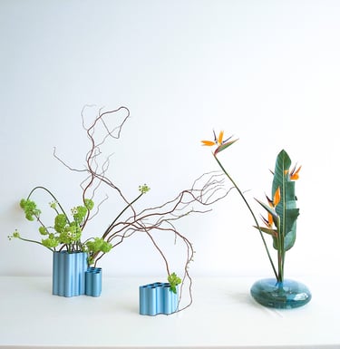 Sogetsu Ikebana demonstration by Hedy Leung, with vessels by Ronan & Erwan Bouroullec and Laura Sattin at Vitrahaus, Germany