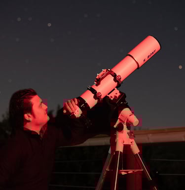 El Diario del Astrónomo con un telescopio para ver galaxias