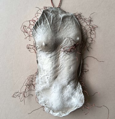 A clickable link leading to a page with information about the sculpture 'All the King's Horses...'