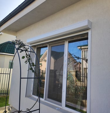 Rulouri exterioare pe comanda Sev Home