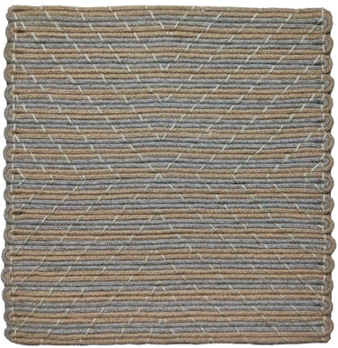 a rug rug rug with a braid braid