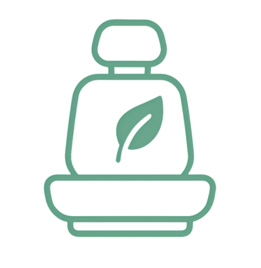 Voiture propre après prestation Basic Care : aspiration complète, dépoussiérage des plastiques et lavage intérieur des vitres