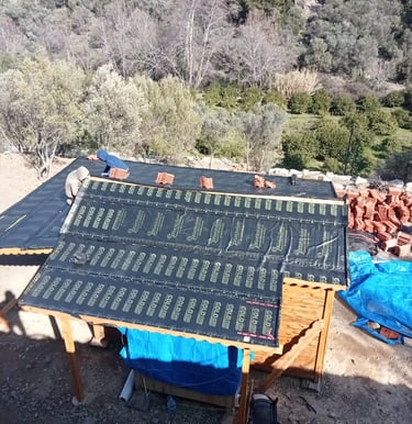 Çatı ölçüm ve proje planlama, Ayvalık uzman ekibi yerinde keşif yapıyor