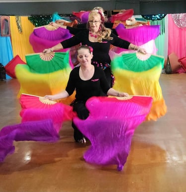 Dance with Wendy Professional belly dance lesions 