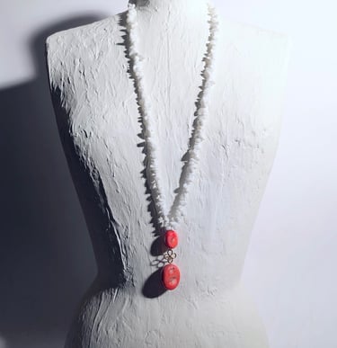 capri-necklace-with-natural-coral-Agate-mediterranean-icon-of-style