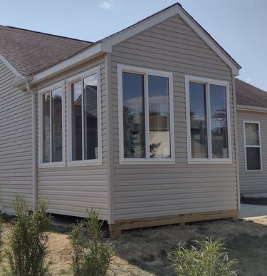 Custom seasonal room built by Columbus contractor