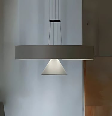 Lámpara suspendida KIMO con doble estructura horizontal en ambiente interior sofisticado