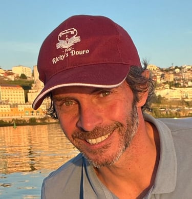 Francisco Duarte eskrok boat captain on the Douro River