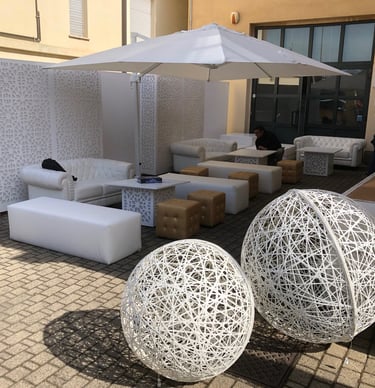 in tutti i nostri Loft per eventi, possiamo allestirli a vostro piacimento