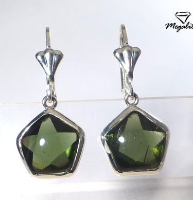 Megalith Moldavite