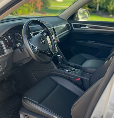 Fresh and new looking SUV after Golden Mobile Detailing's crew detailed it