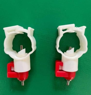 Clip nipple drinker