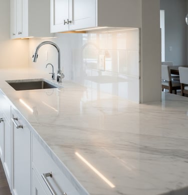 alt="porselen mutfak tezgahı"