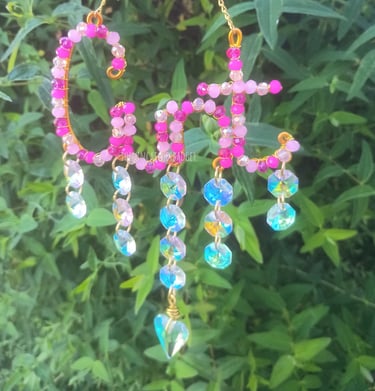 A gorgeous girly pink & purple mix with a gorgeous heart crystal drop for rainbows aplenty