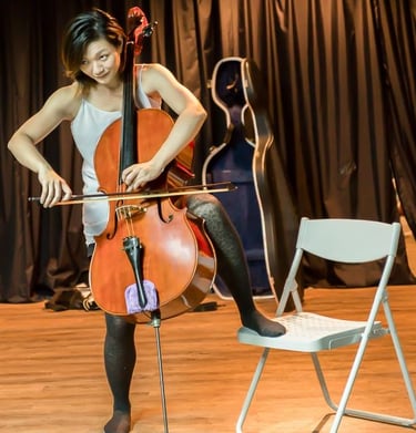 I was a resident cellist with La Gitanita for 1.5 years in Taiwan