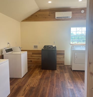 onsite laundry facility glen rose rv park