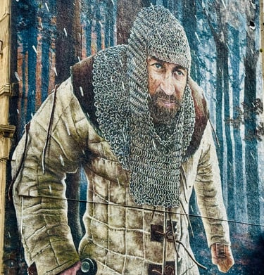 William Wallace Mural on side of a building