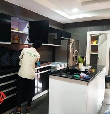 Housekeeping_Dust and Wipes