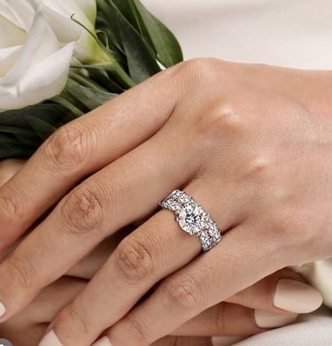 round diamond engagement ring for women