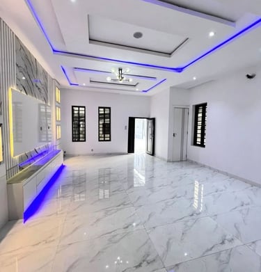 Modern bathroom wall tiles installation and high-end slab fitting in Dahanu and Palghar.