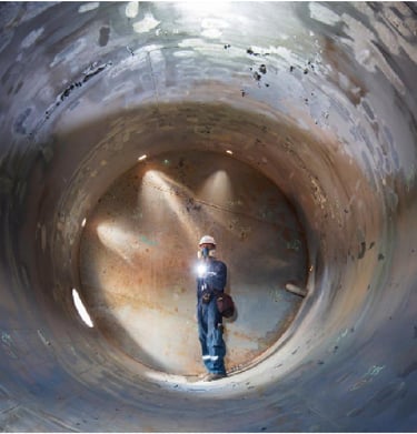 A NR 33 trata da segurança e saúde nos trabalhos em espaços confinados