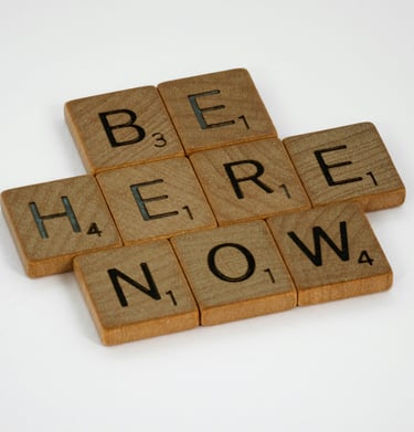 in het hier-en-nu - mindfull - aandacht bij jezelf