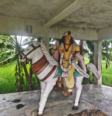 statue