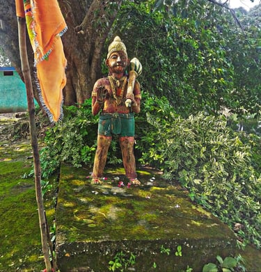 statue