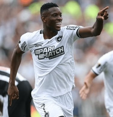 Luiz Henrique Comemorando o Gol que abriu caminho para conquista da Libertadores