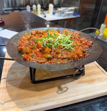 Image d'un des plats phares du restaurant : le saç Tava