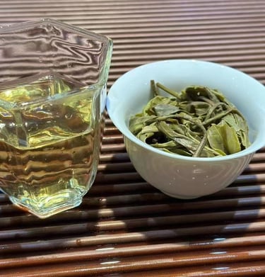 Xinyang Maojian green tea leaves